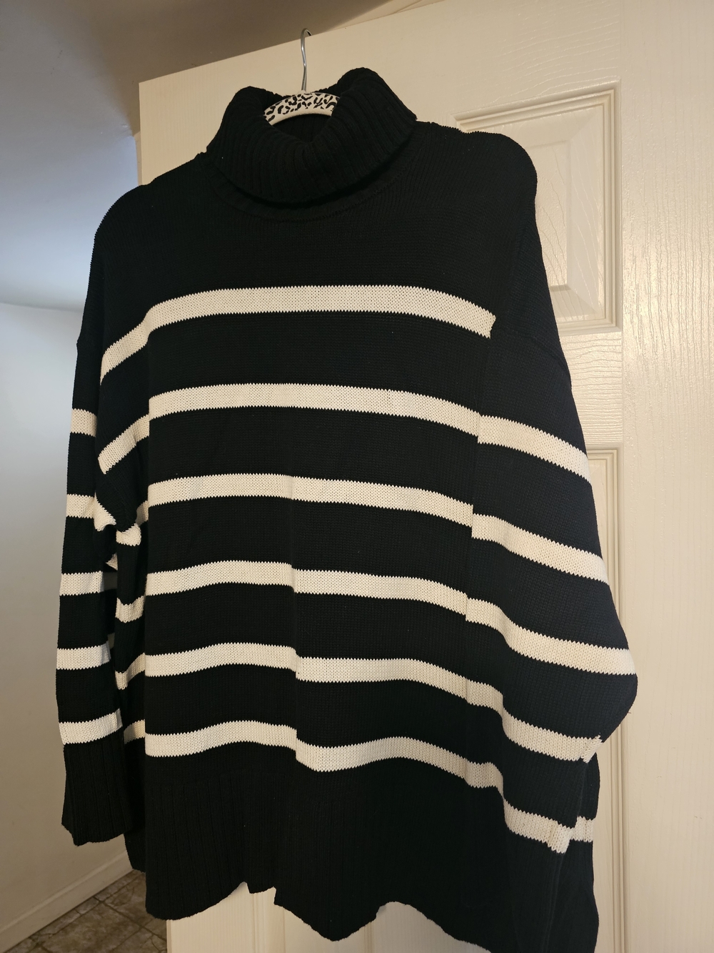 Old Navy Black & White Striped  Turtleneck Sweater